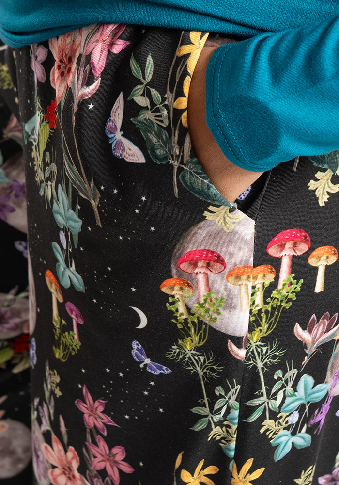 Amari  Midnight Botanical Print Pull On Wide Leg Culotte Trouser - Image 5