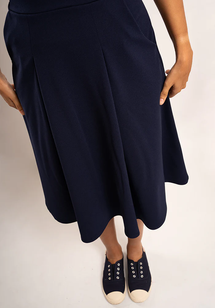 Ann Navy Vintage Box Pleat Swing Skirt - Image 4