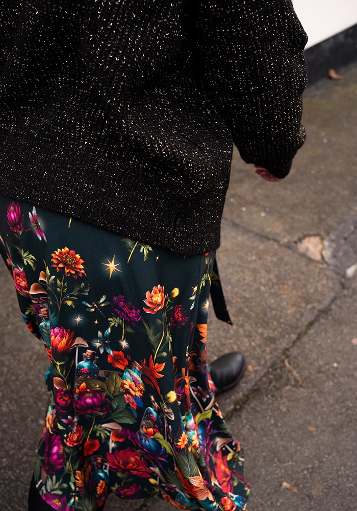 Black & Gold Lurex Cardigan - Image 4
