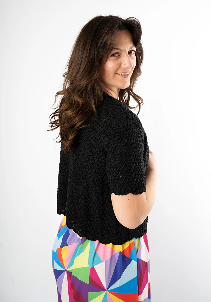 Black Scallop Short Sleeve Cardigan - Image 2