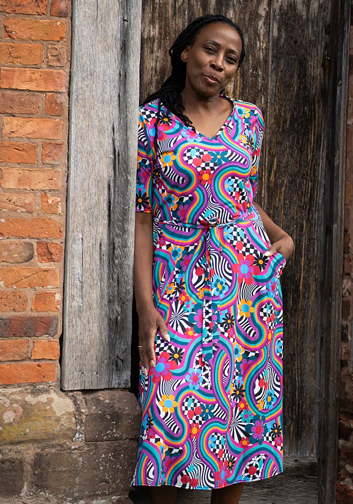 Camden Groovy Hippy Print Jersey Midi Dress - Image 10