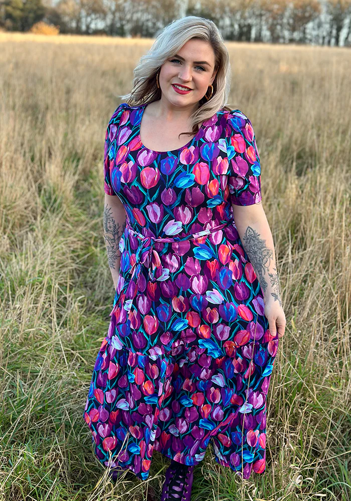 Gaenor Hand Painted Tulips Print Cotton Midaxi Dress - Image 5