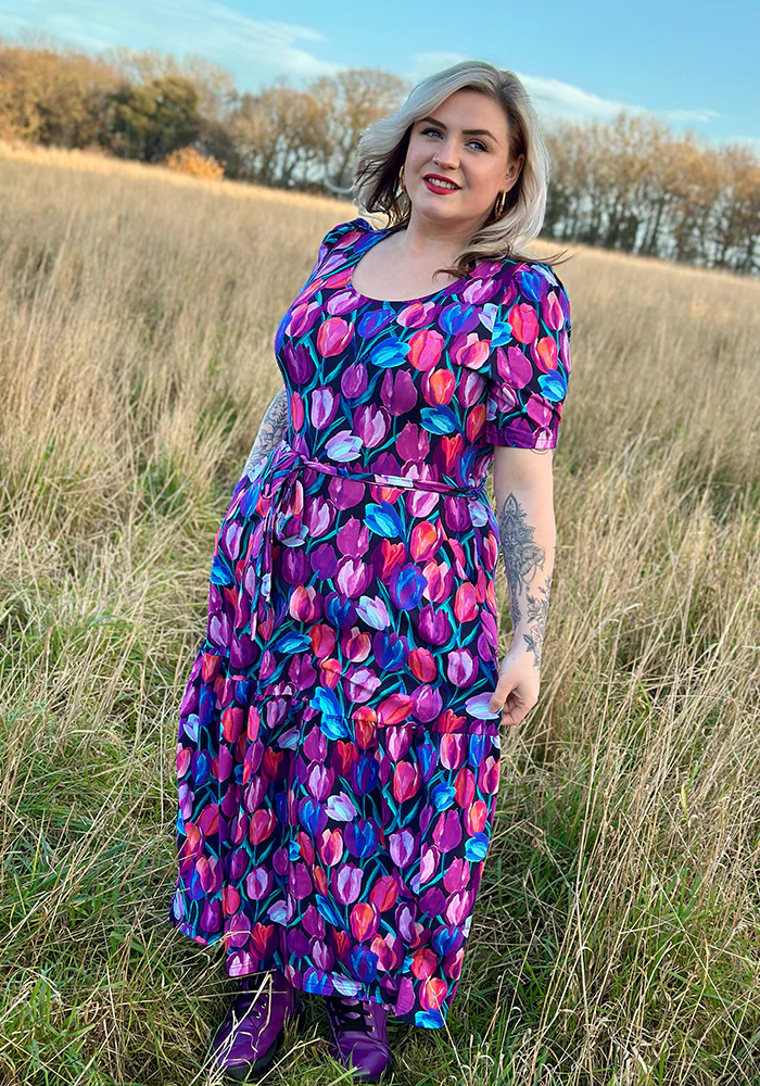 Gaenor Hand Painted Tulips Print Cotton Midaxi Dress - Image 9