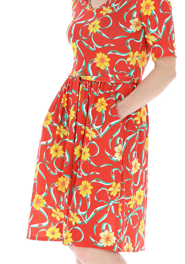 Red Wales Print Gathered Waist Jersey Dress - Image 4