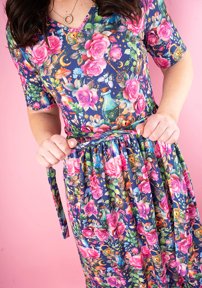 Isidore Love Potion Print Midi Dress - Image 6