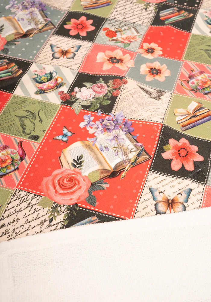 Journals Print Jumbo Bath Sheet - Image 3