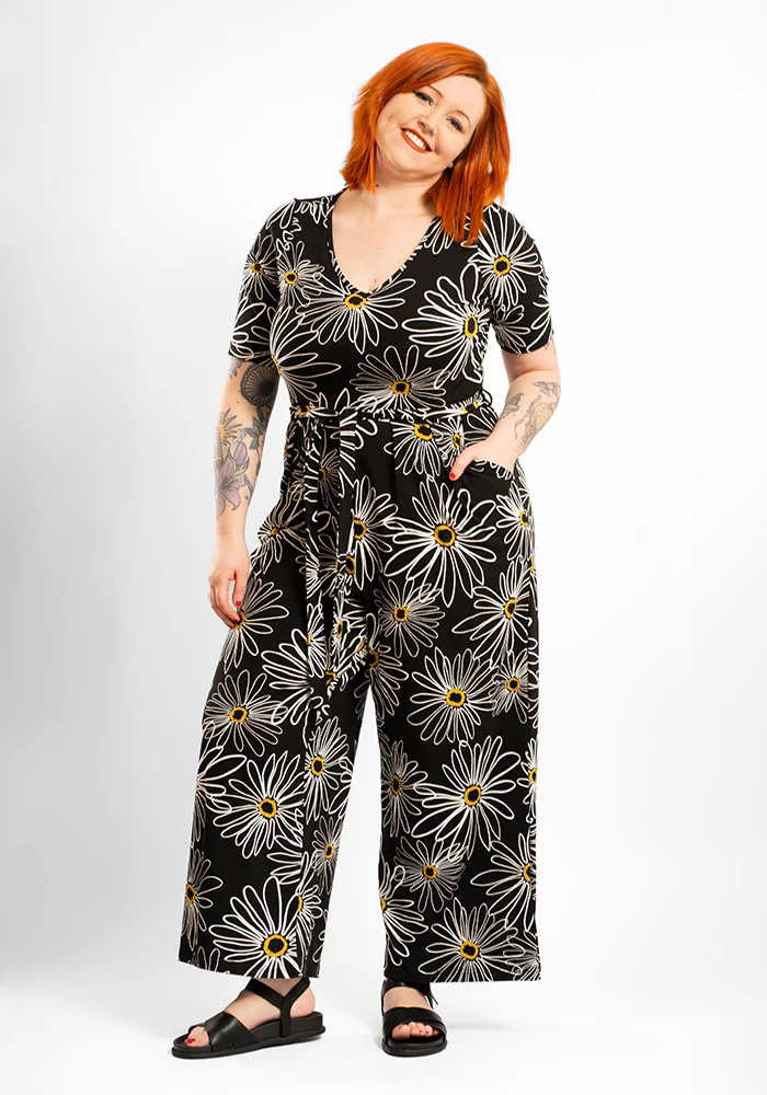 Mollie Linear Daisies Print Cotton Culotte Leg Jumpsuit - Image 6