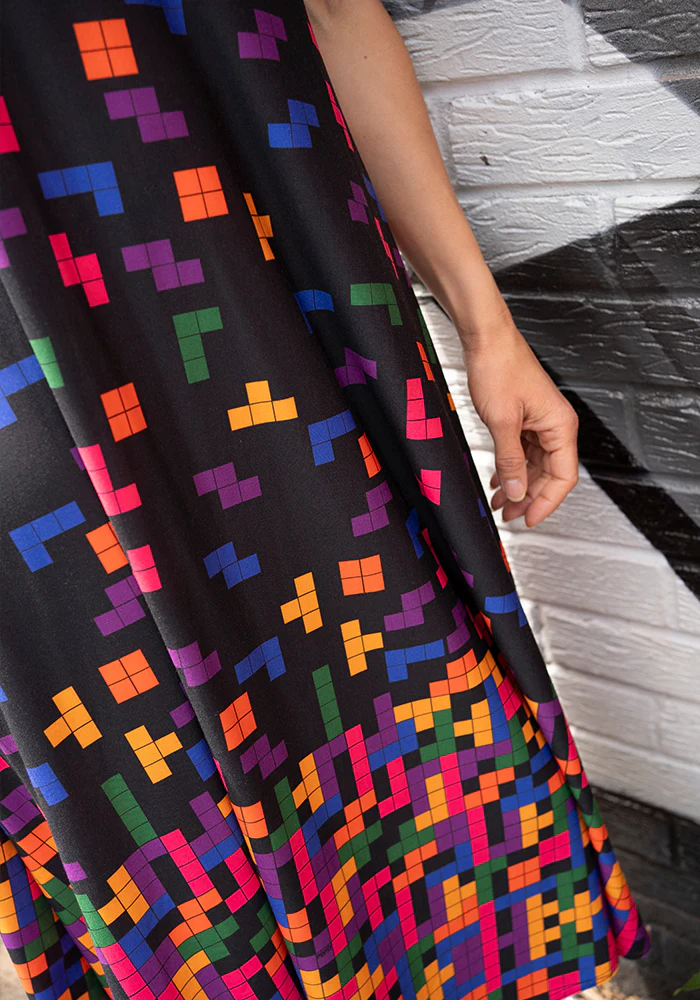 Ona Falling Blocks Border Print Midi Dress - Image 9