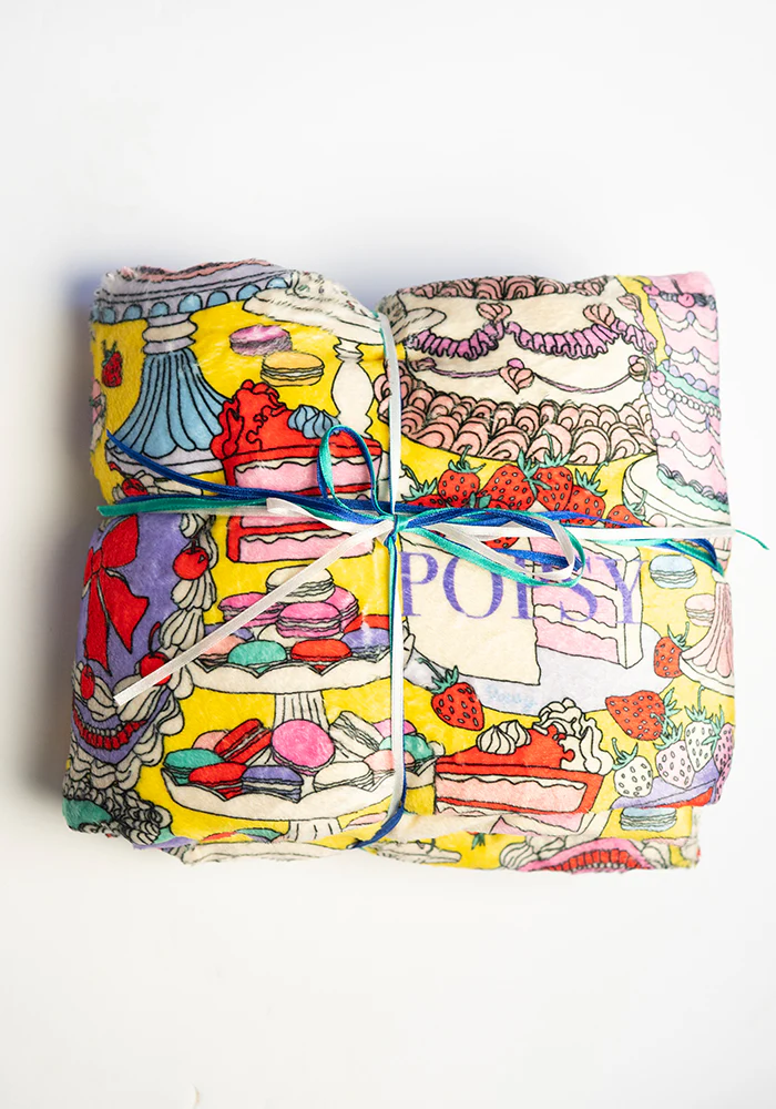 Patisserie Print (Lemon) Plush Throw Blanket (Pop-Under)