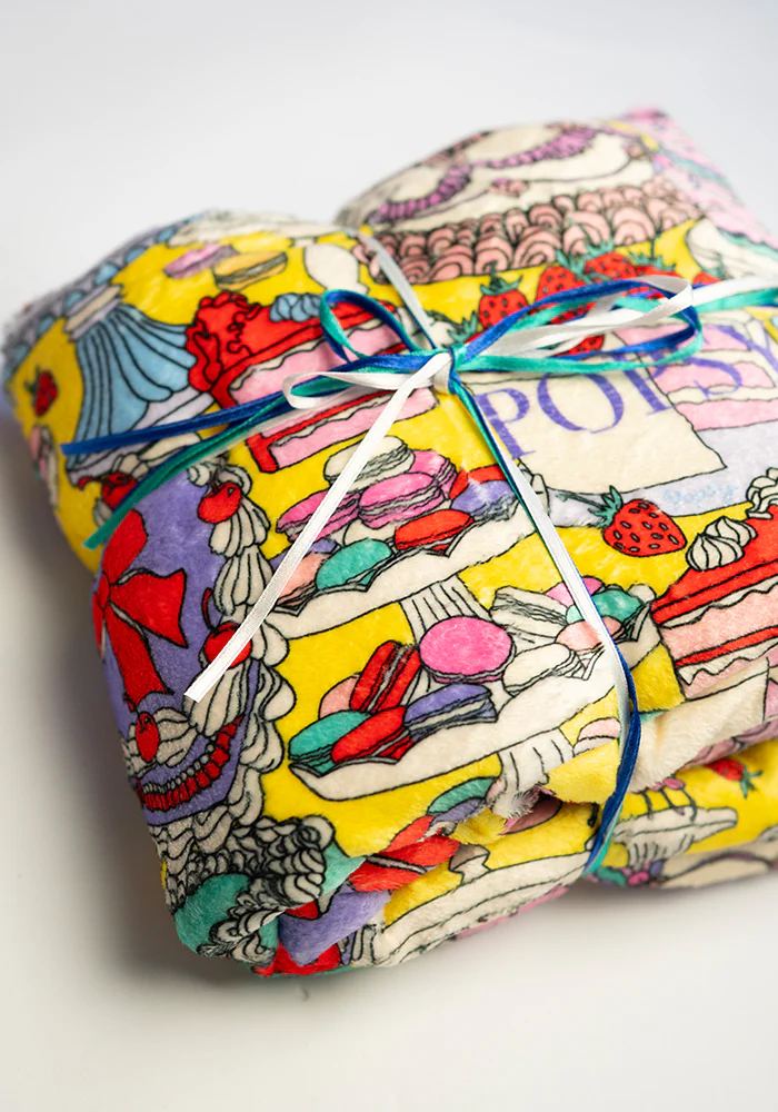 Patisserie Print (Lemon) Plush Throw Blanket (Pop-Under) - Image 4