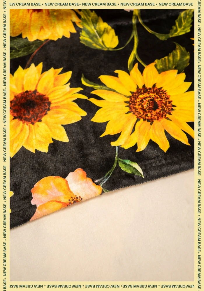 Black Sunflower Print Plush Throw Blanket (Pop-Under) - Image 5