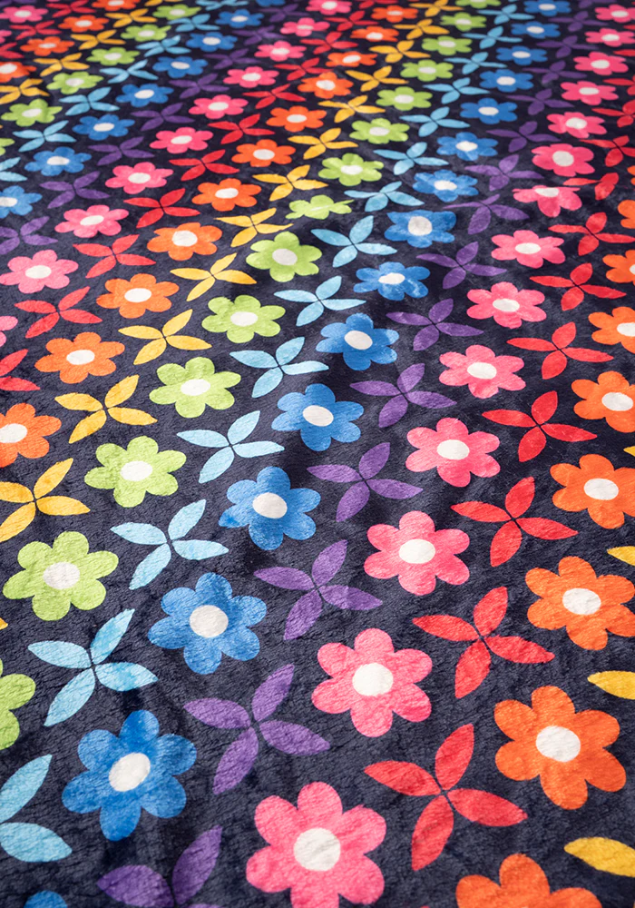 Pop-under Retro Rainbow Floral Print Plush Blanket - Image 6