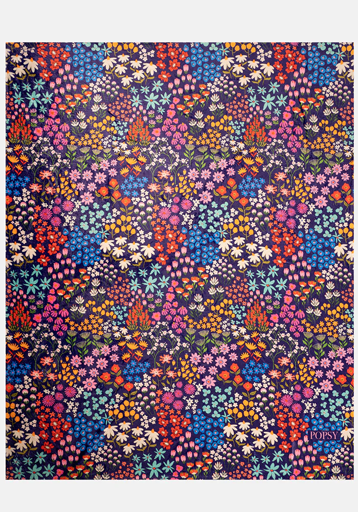Pop-under Wild Flower Print Plush Blanket - Image 4
