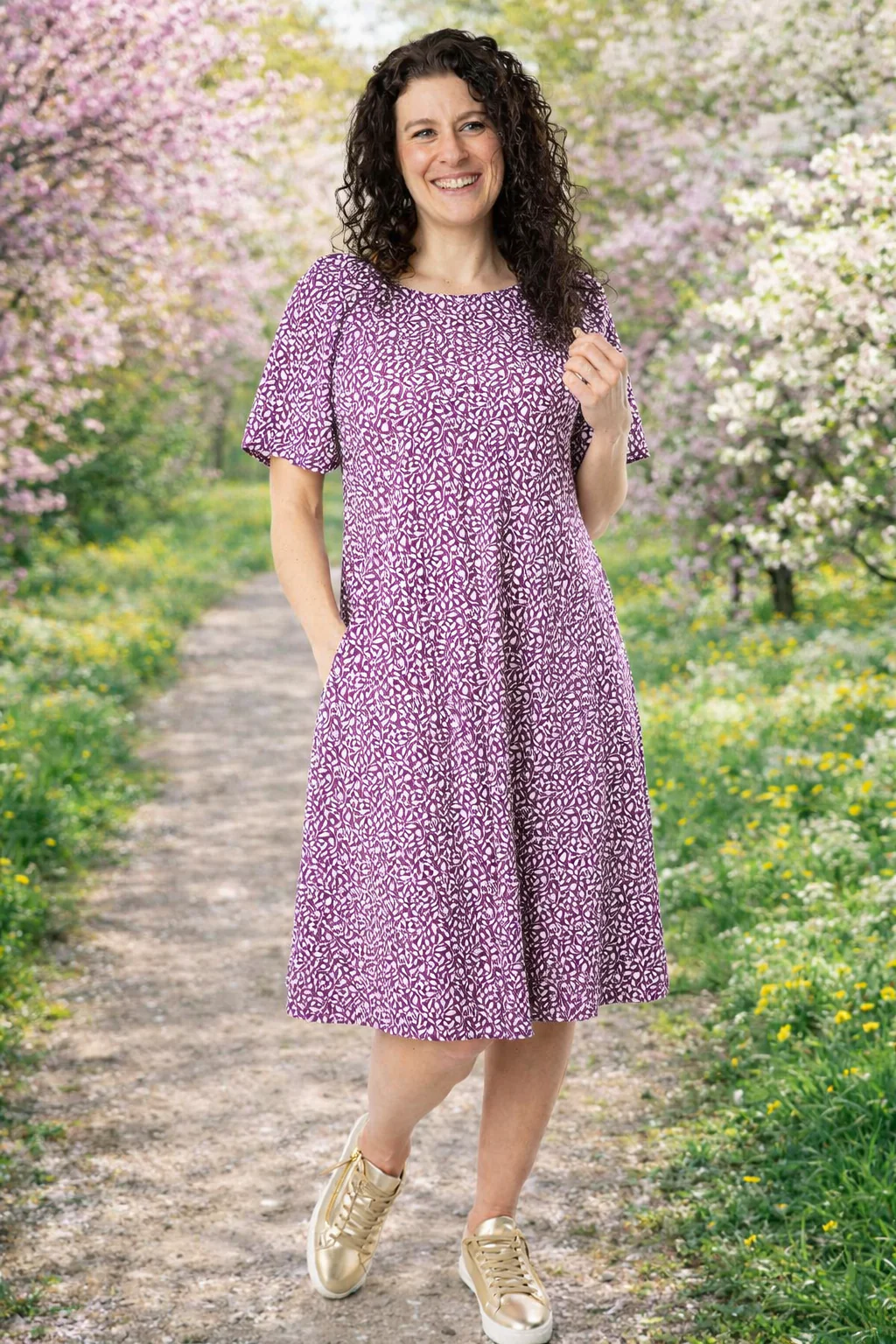 Ravina Ditsy Sprig Print Trapeze Dress - Image 3