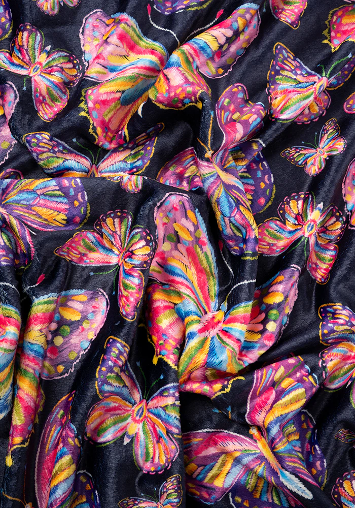 Sketched Butterfly Print Pop-under Plush Blanket - Image 2