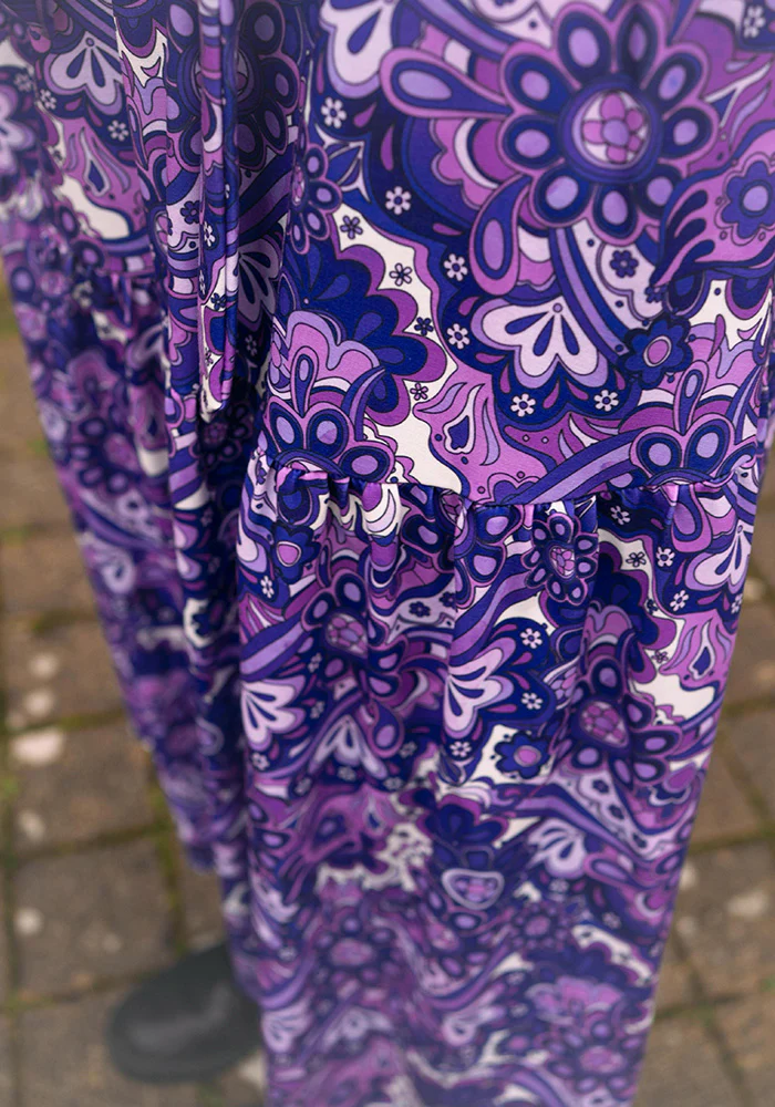 Vivianne Purple Retro Paisley Print Jersey Midaxi Dress - Image 11