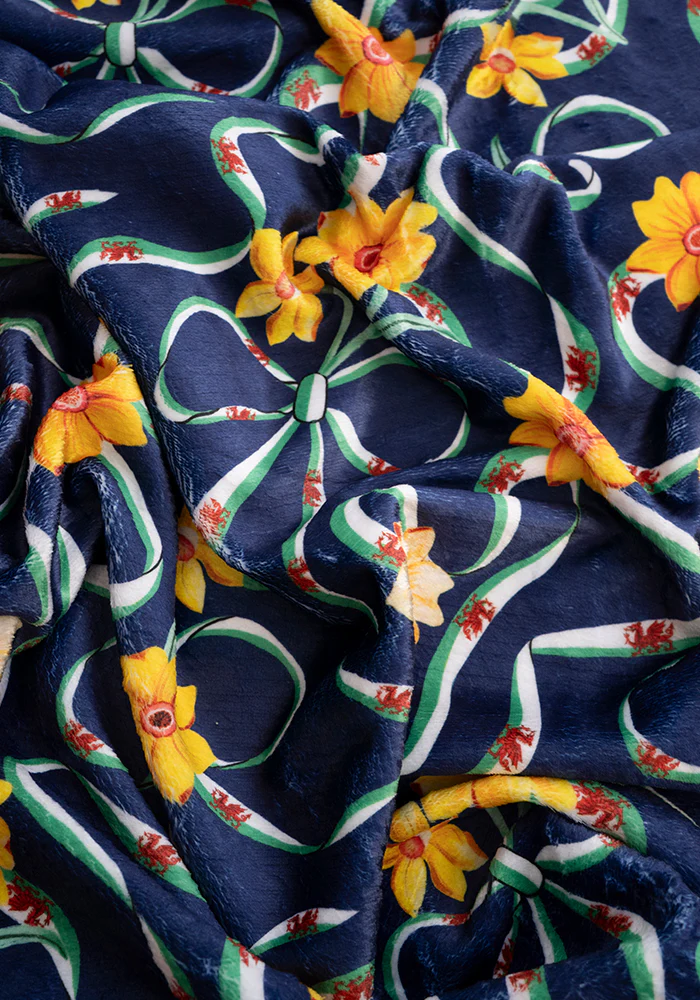 Wales Navy Print Plush Throw Blanket (Pop-Under) - Image 6