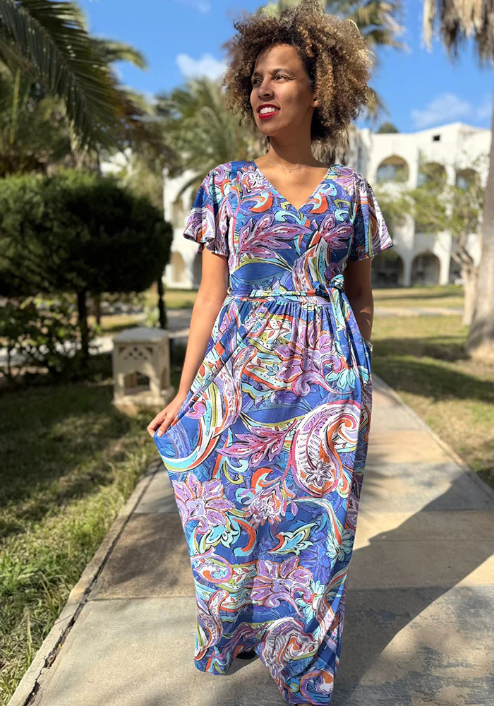 Zyla Painted Paisley Print Maxi Dress